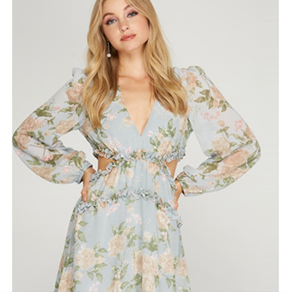 Dream date dress in blue